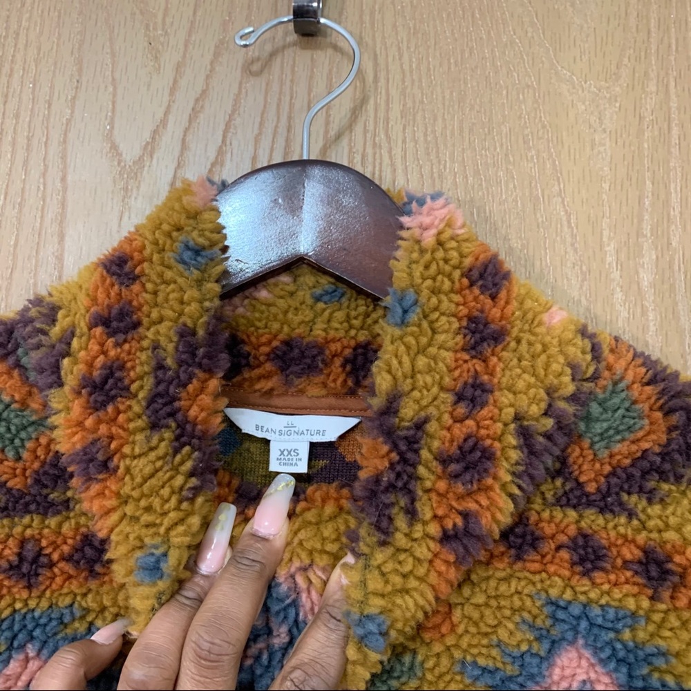 L.L. Bean Multicolor Patterned Jacket - Picture 4 of 11